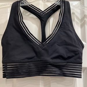 Black lululemon sports bra